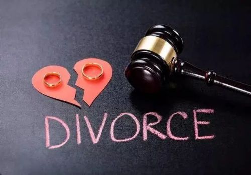 起诉对方出轨离婚财产怎么判定